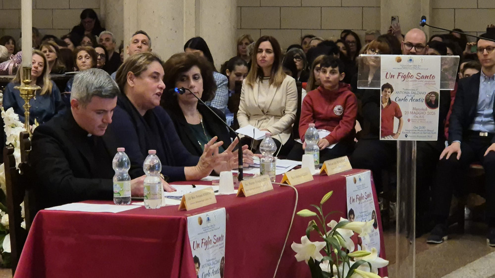 La madre di san Carlo Acutis a Reggio: «Mio figlio insegna il valore della vita»