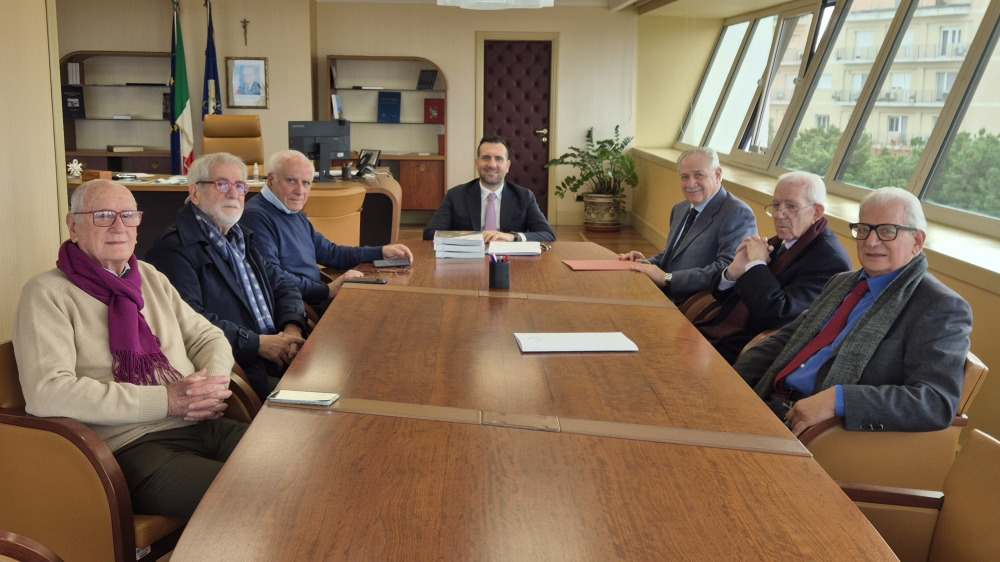 Ex Consiglieri, il presidente Cirillo incontra il nuovo Ufficio di presidenza dell'Associazione: «Vostra esperienza al servizio della Calabria»