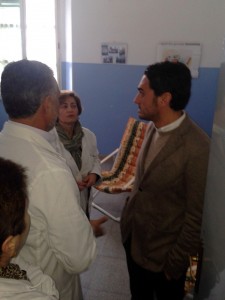 Il Consigliere Nicola Irto durante l'incontro presso l'ospedale di Melito Porto Salvo